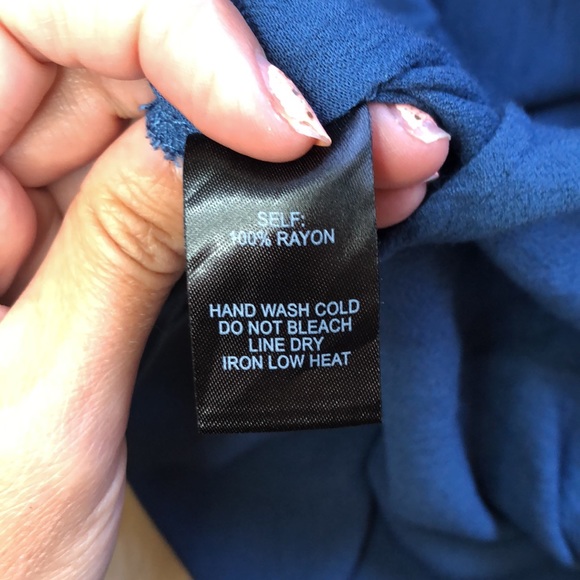 LULU’S blue ruffle copped tank. Size M - Picture 10 of 11